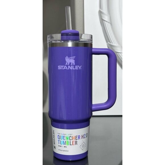 Stanley Quencher H2.0 FlowState Tumbler 30oz, DAHLIA SHIMMER PURPLE - Picture 1 of 4